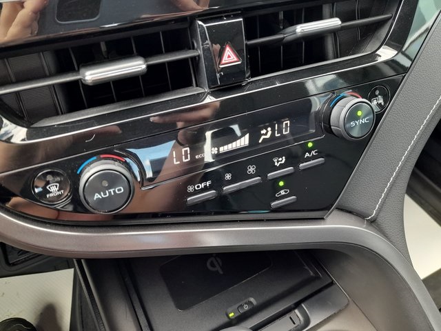 2021 Toyota Camry XSE photo 23