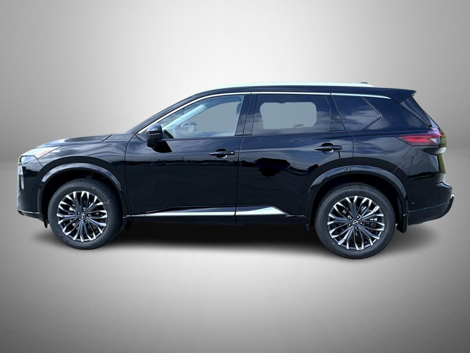 2026 Nissan Rogue Platinum photo 8