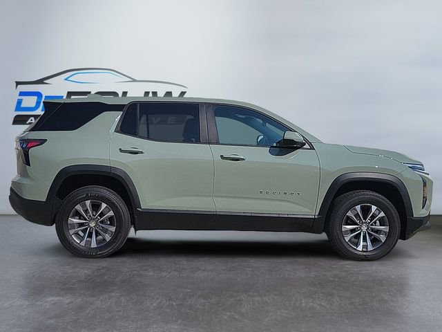 2026 Chevrolet Equinox LT photo 2