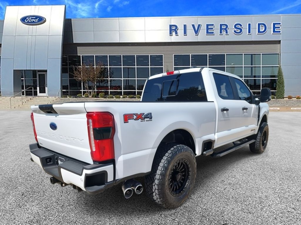 2025 Ford F-250 photo 4