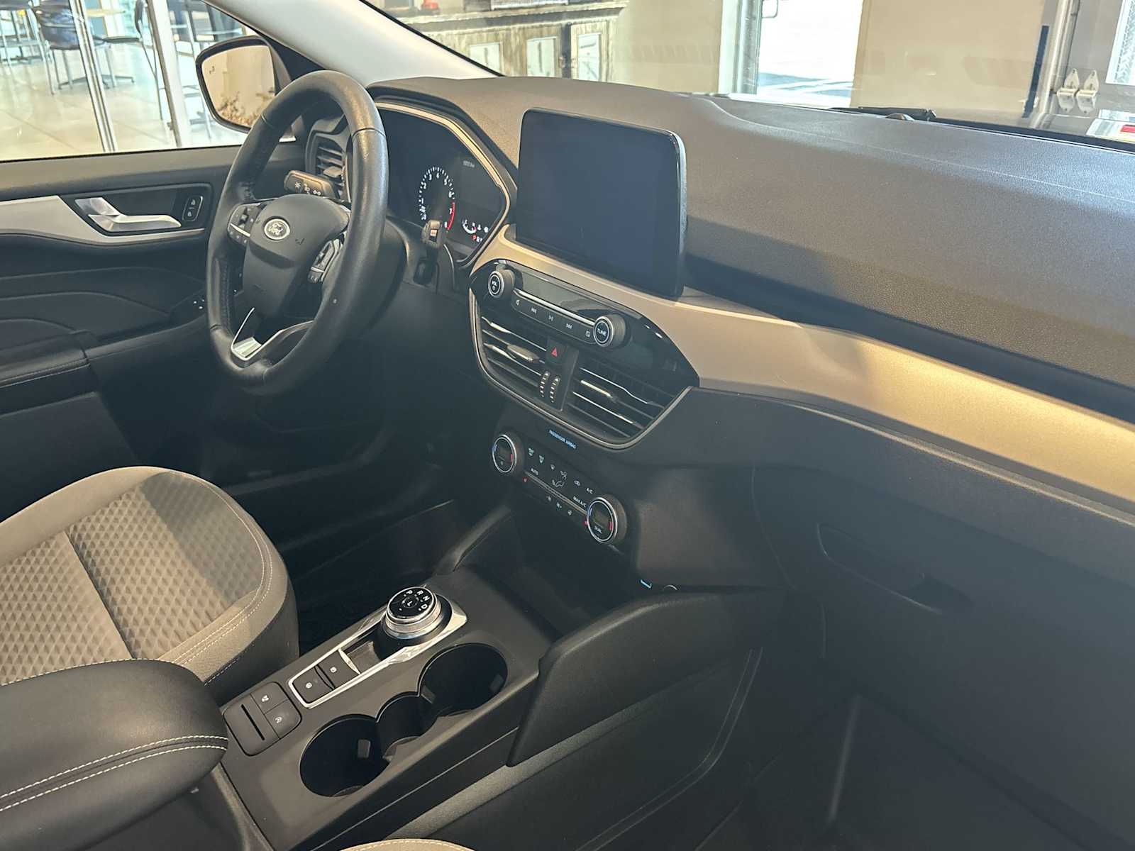 2021 Ford Escape SE photo 24