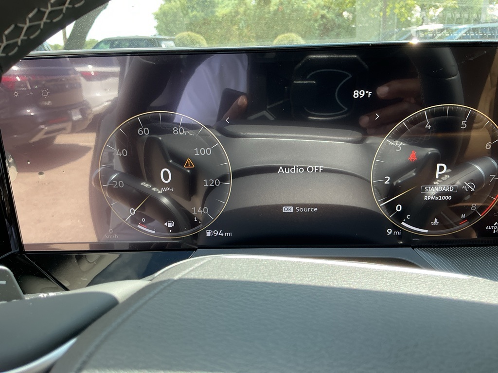 2026 Infiniti QX80 Luxe photo 10