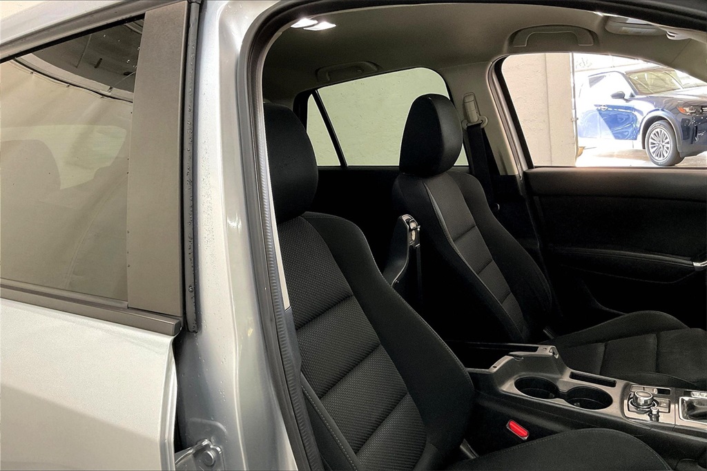 2016 Mazda CX-5 Touring photo 5