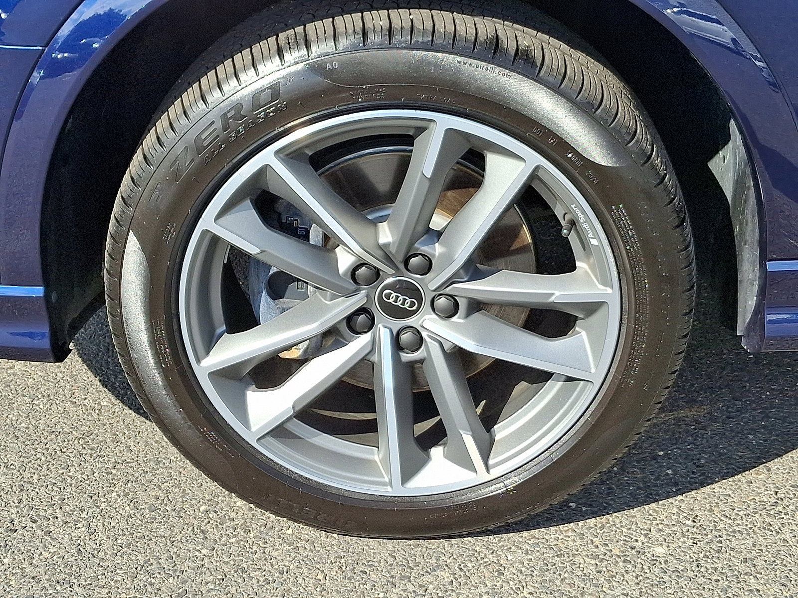 2024 Audi Q3 S line Premium Plus photo 4