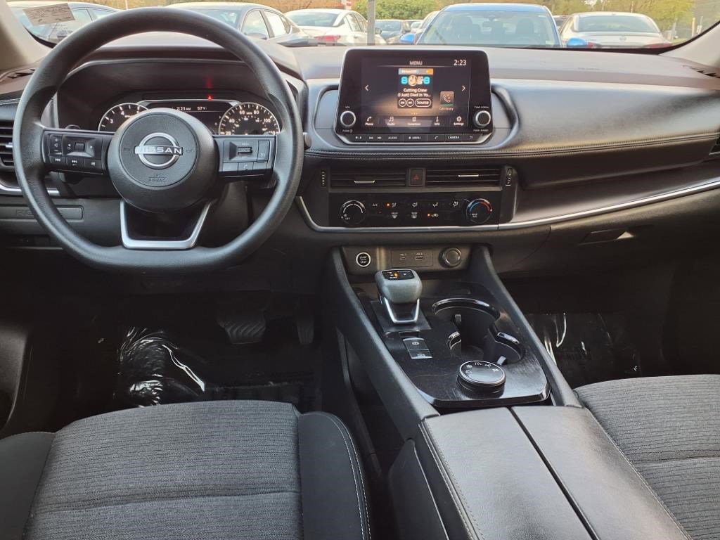 2022 Nissan Rogue S photo 11