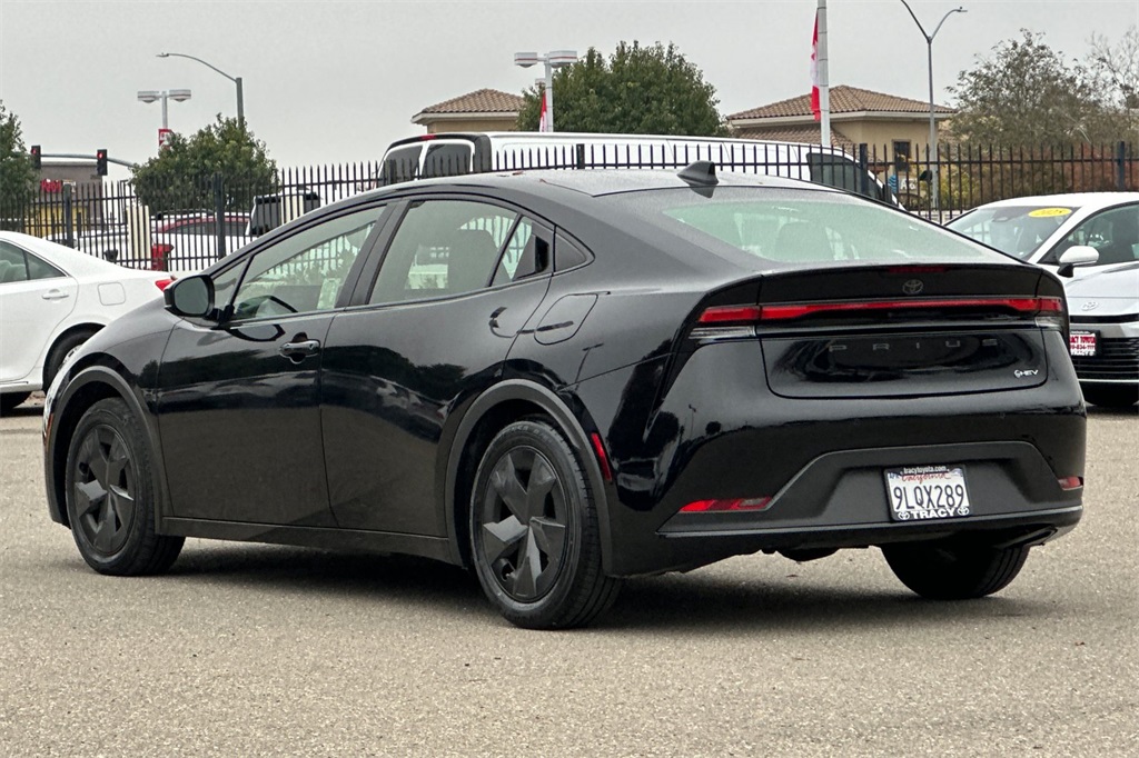 2024 Toyota Prius Limited photo 4