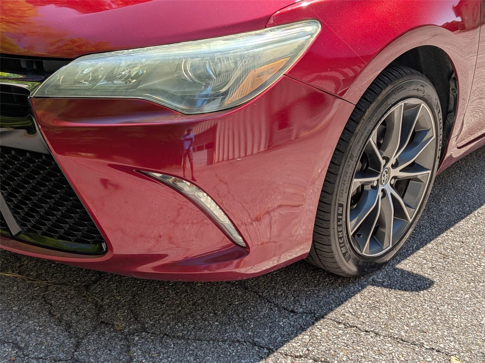 2015 Toyota Camry XSE photo 9