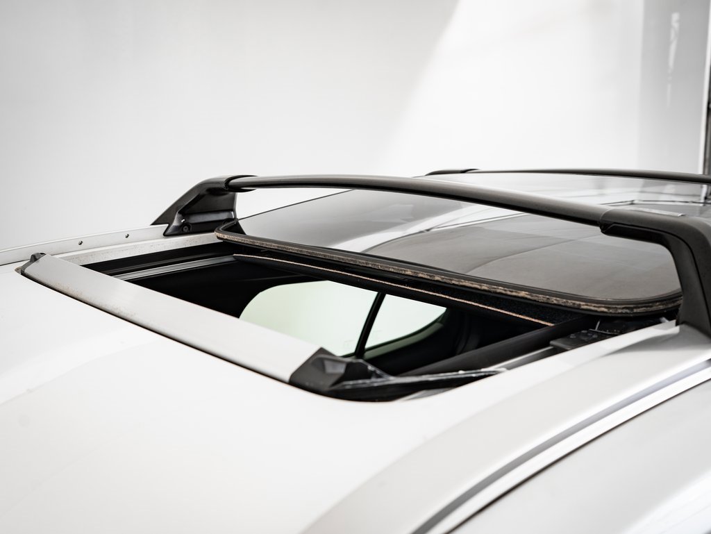 2025 Lexus UX Premium photo 14