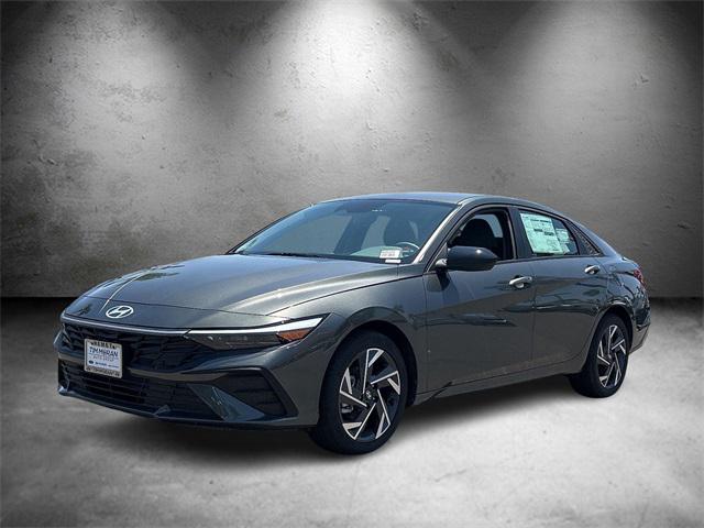 2025 Hyundai Elantra SEL Sport photo 3