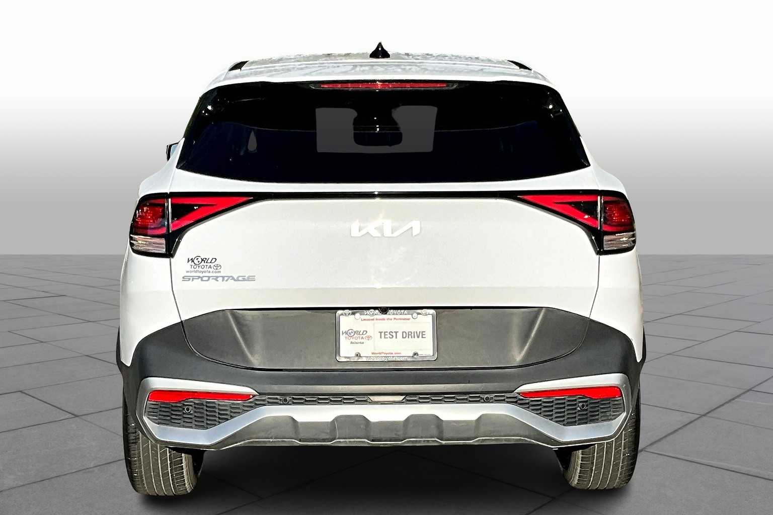 2023 Kia Sportage EX photo 4