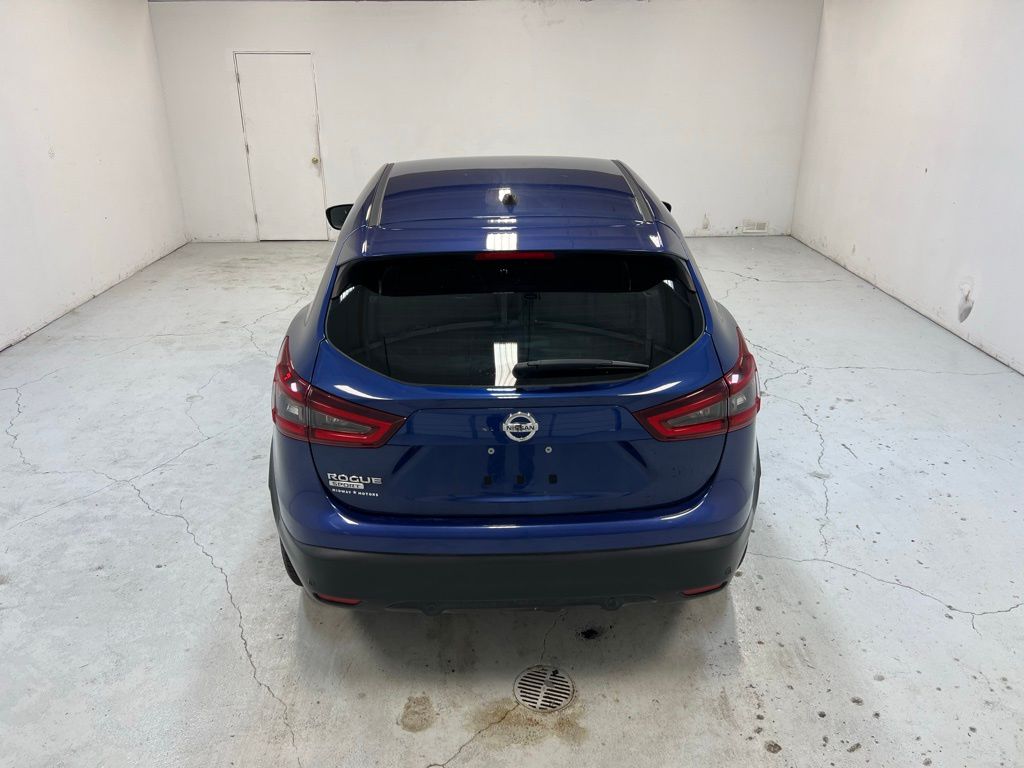 2022 Nissan Rogue Sport S photo 3