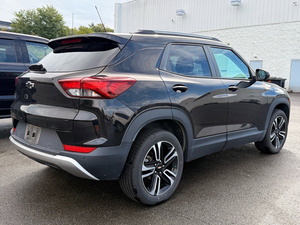 2021 Chevrolet Trailblazer LT photo 3