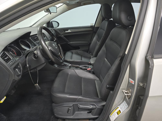 2018 Volkswagen Golf TSI SE photo 13