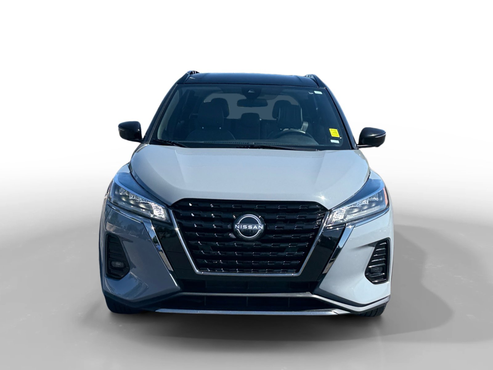2023 Nissan Kicks SR photo 5