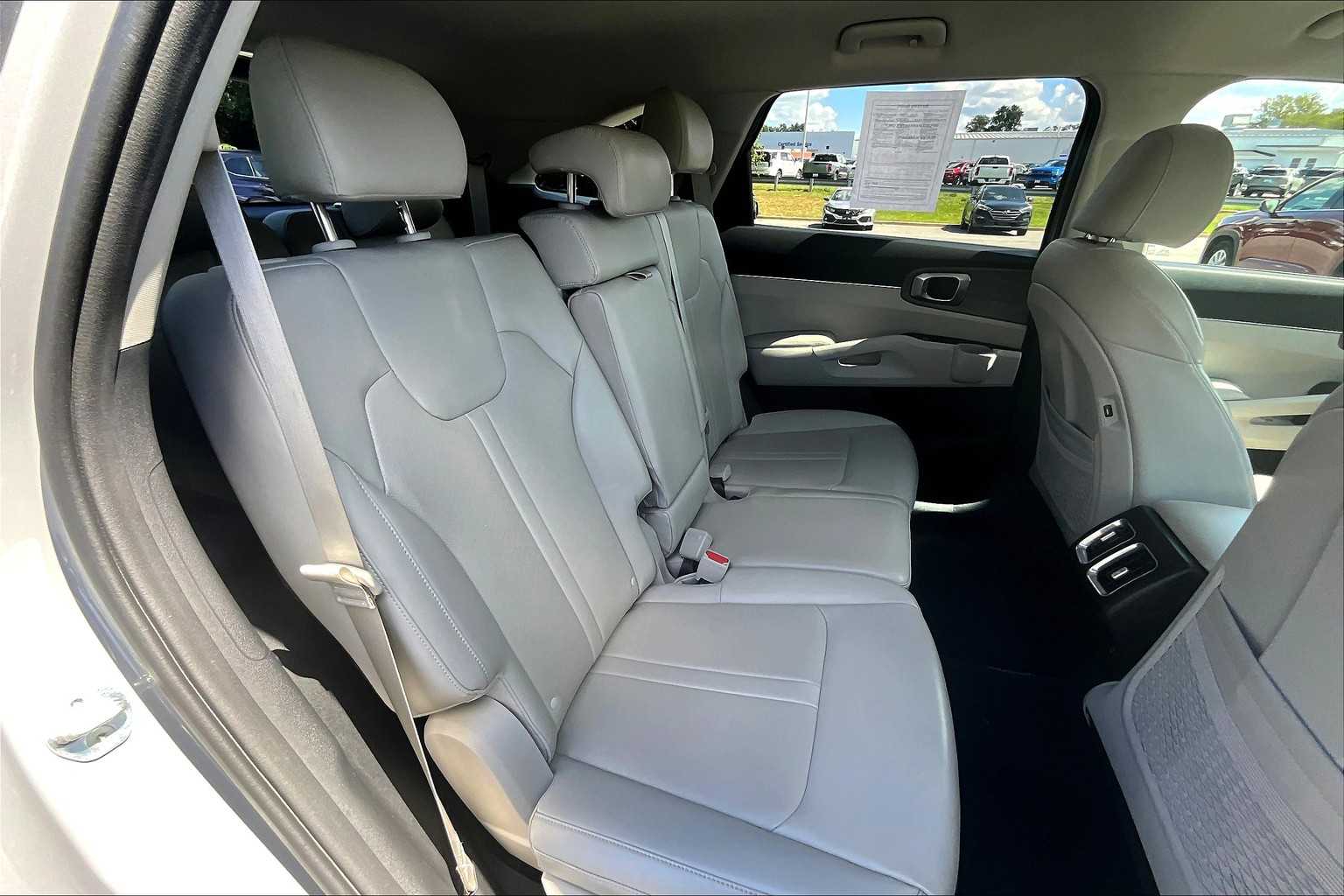 2022 Kia Sorento X-Line S photo 19
