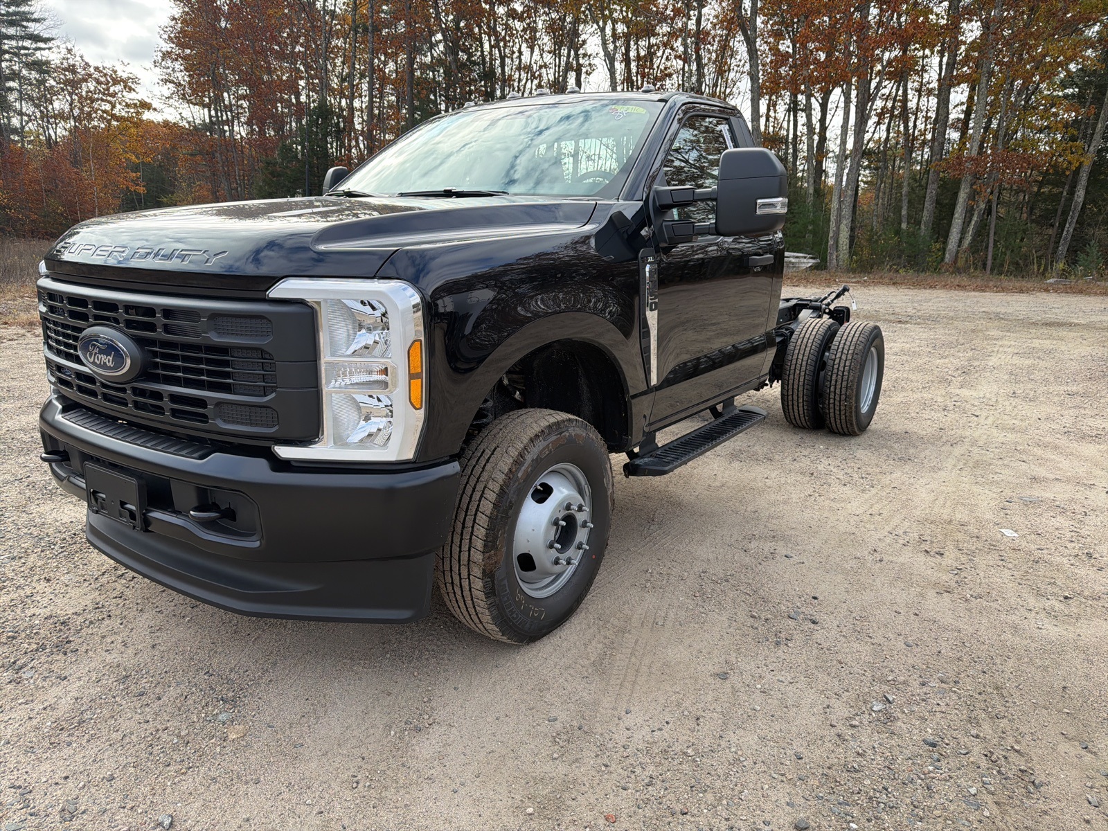 2026 Ford F-350 XL photo 2