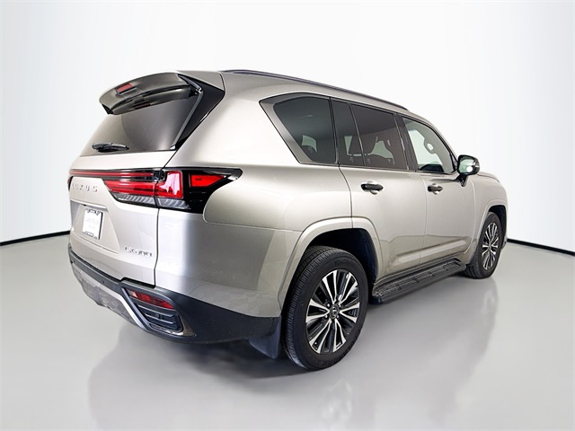 2023 Lexus LX 600 Premium photo 2