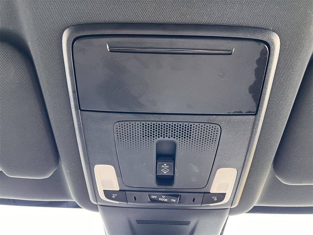 2024 Honda CR-V Hybrid Sport Touring photo 39