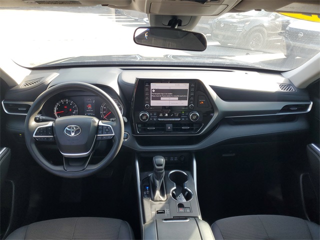 2022 Toyota Highlander L photo 23