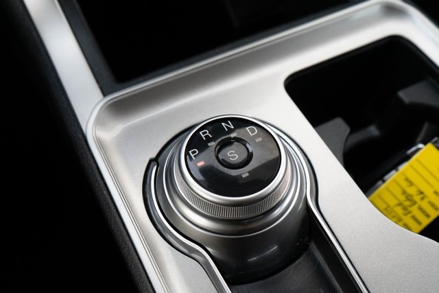 2024 Ford Edge SEL photo 24