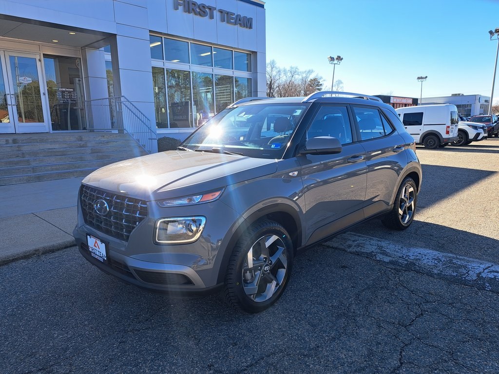 Used 2021 Hyundai Venue SEL with VIN KMHRC8A34MU075199 for sale in Norfolk, VA
