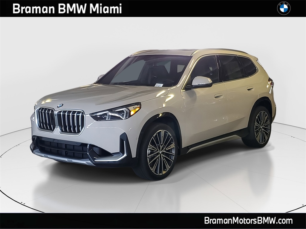2026 BMW X1 28i's photo