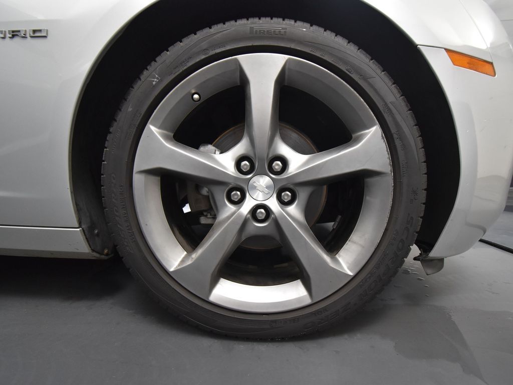 2013 Chevrolet Camaro 2LT photo 12
