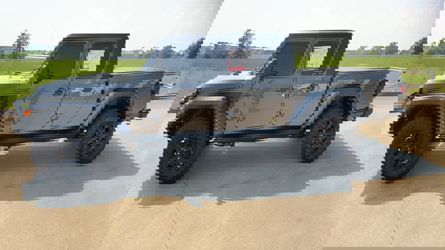 2023 Jeep Gladiator Freedom photo 4