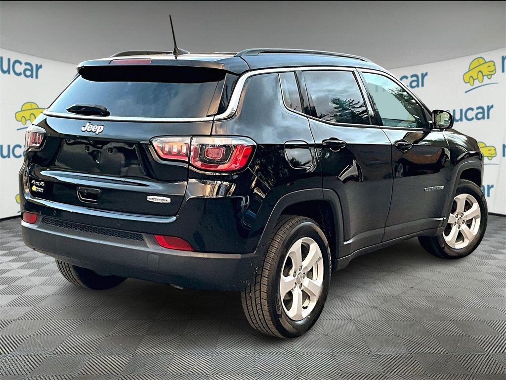 2019 Jeep Compass Latitude photo 4