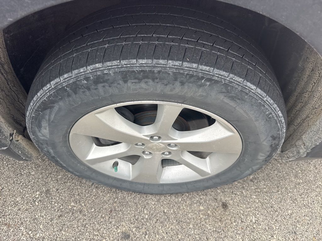 2014 Subaru Outback 3.6R Limited photo 2