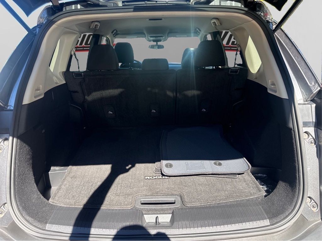 2023 Nissan Rogue S photo 14