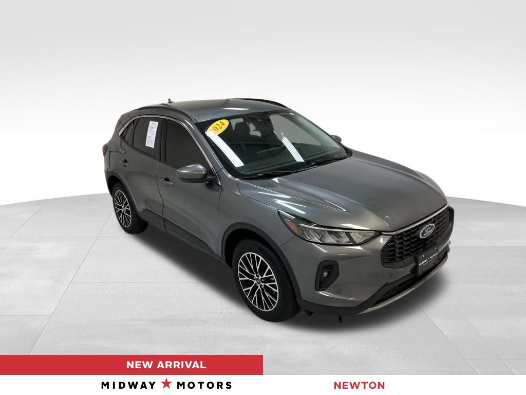 2024 Ford Escape PHEV's photo