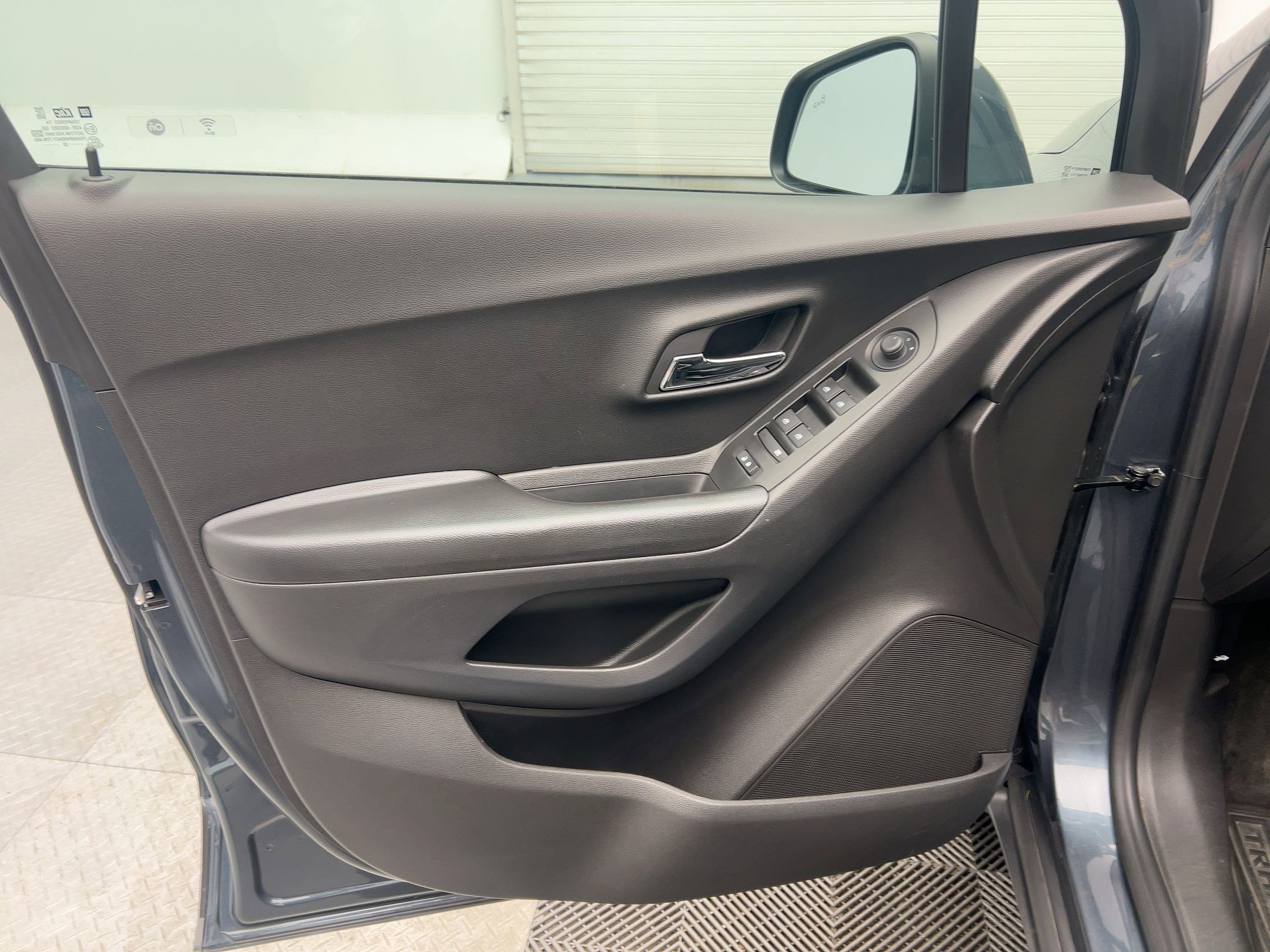 2022 Chevrolet Trax LT photo 13