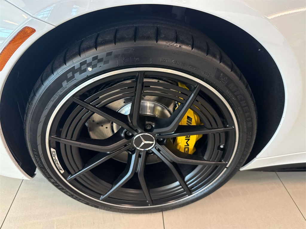 2026 Mercedes Benz AMG GT photo 3