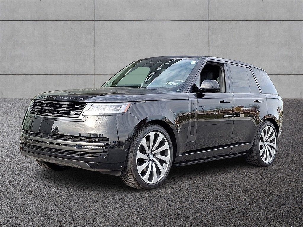 2025 Land Rover Range Rover SE's photo