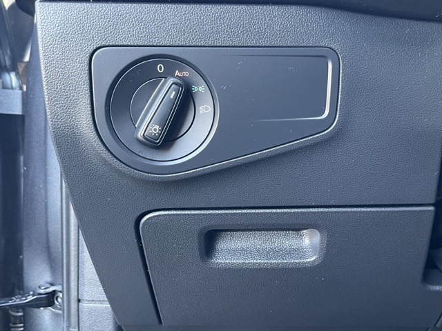 2022 Volkswagen Tiguan S photo 26