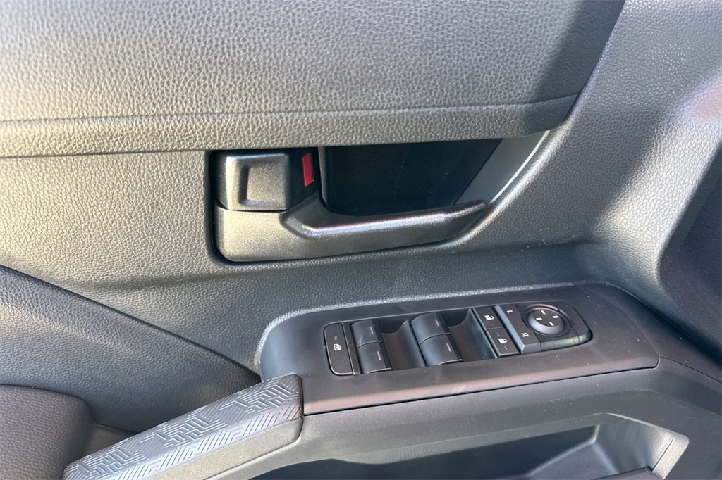 2025 Toyota Tacoma SR5 4x4 Double Cab photo 11