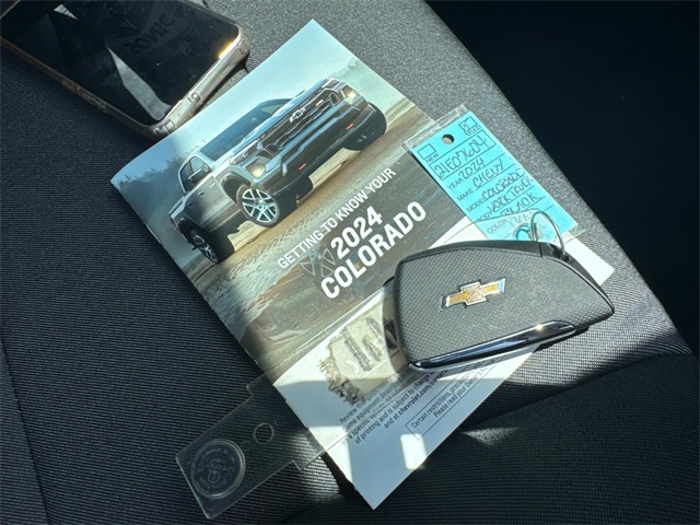 2024 Chevrolet Colorado Work Truck photo 4