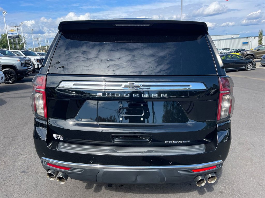 2021 Chevrolet Suburban Premier photo 3