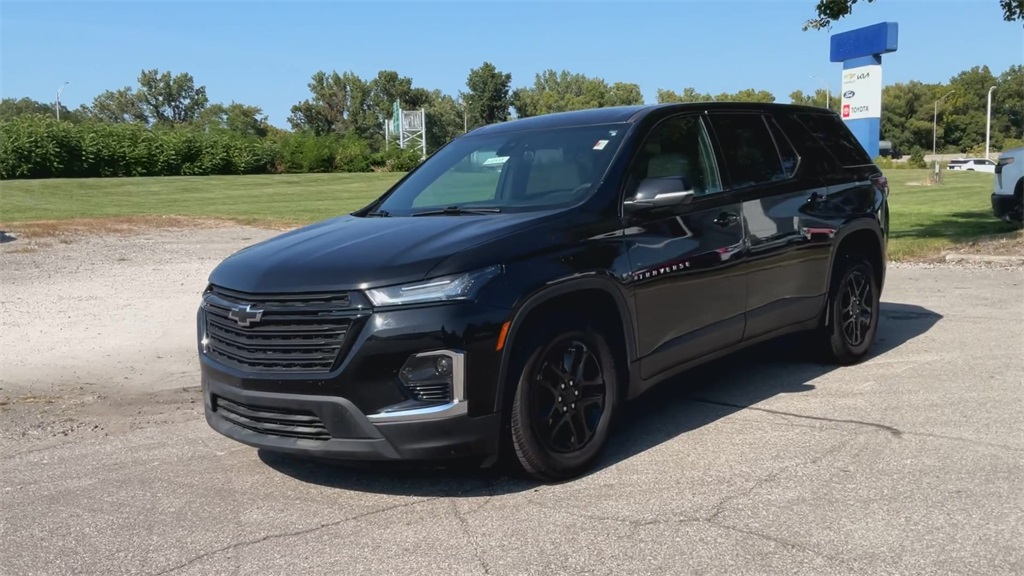 2023 Chevrolet Traverse LS photo 4