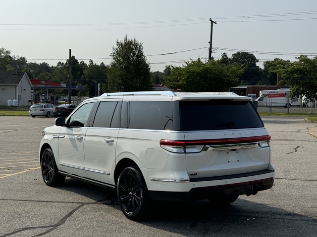 2024 Lincoln Navigator L Reserve photo 6