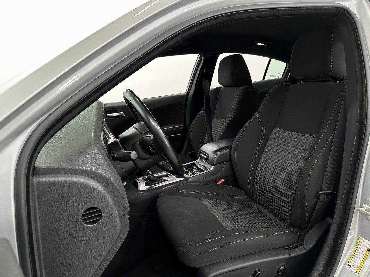 2023 Dodge Charger SXT photo 8