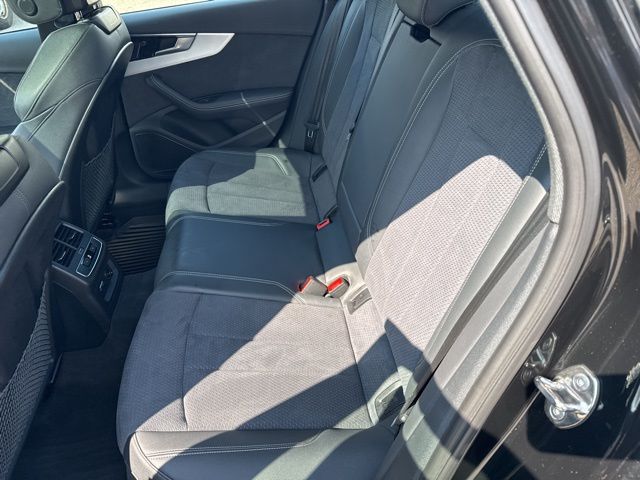 2023 Audi A4 45 S line Premium Plus Quattro photo 15