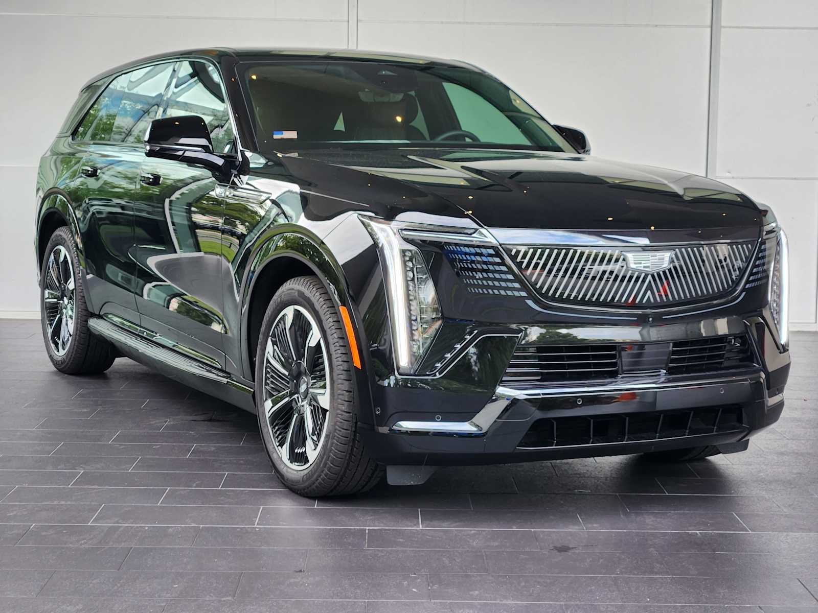 2025 Cadillac Escalade IQ Sport photo 2