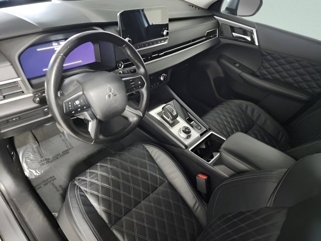 2022 Mitsubishi Outlander SEL photo 16