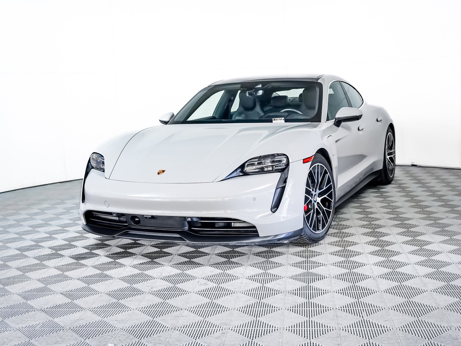 2022 Porsche Taycan S's photo