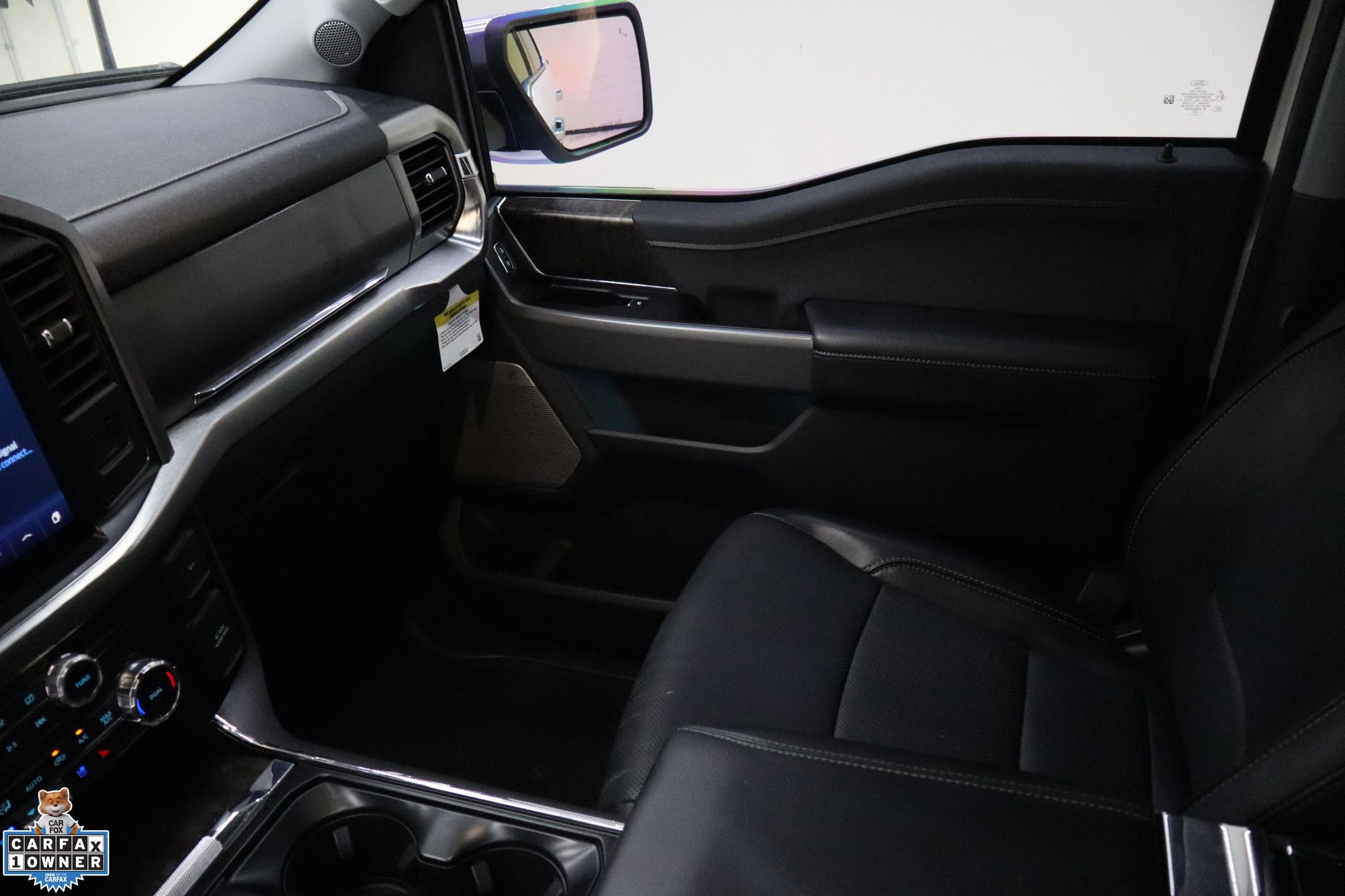 2023 Ford F-150 Lariat photo 19