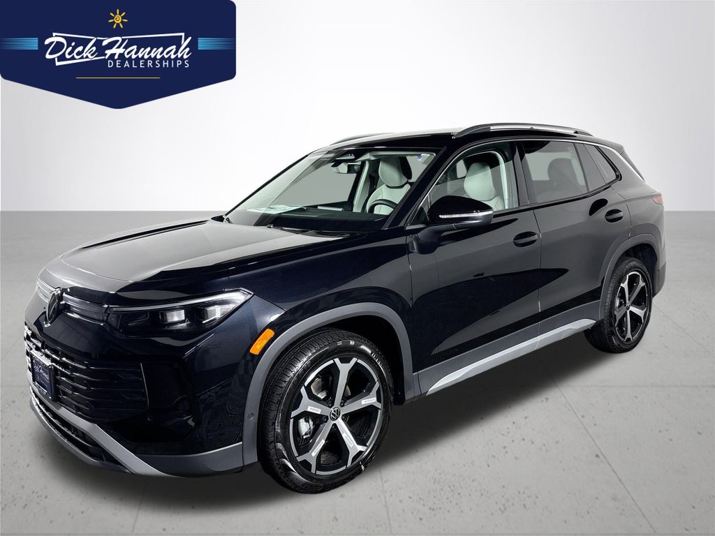 2025 Volkswagen Tiguan SE's photo