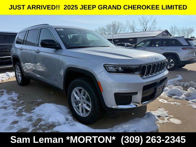 2025 Jeep Grand Cherokee L Laredo's photo