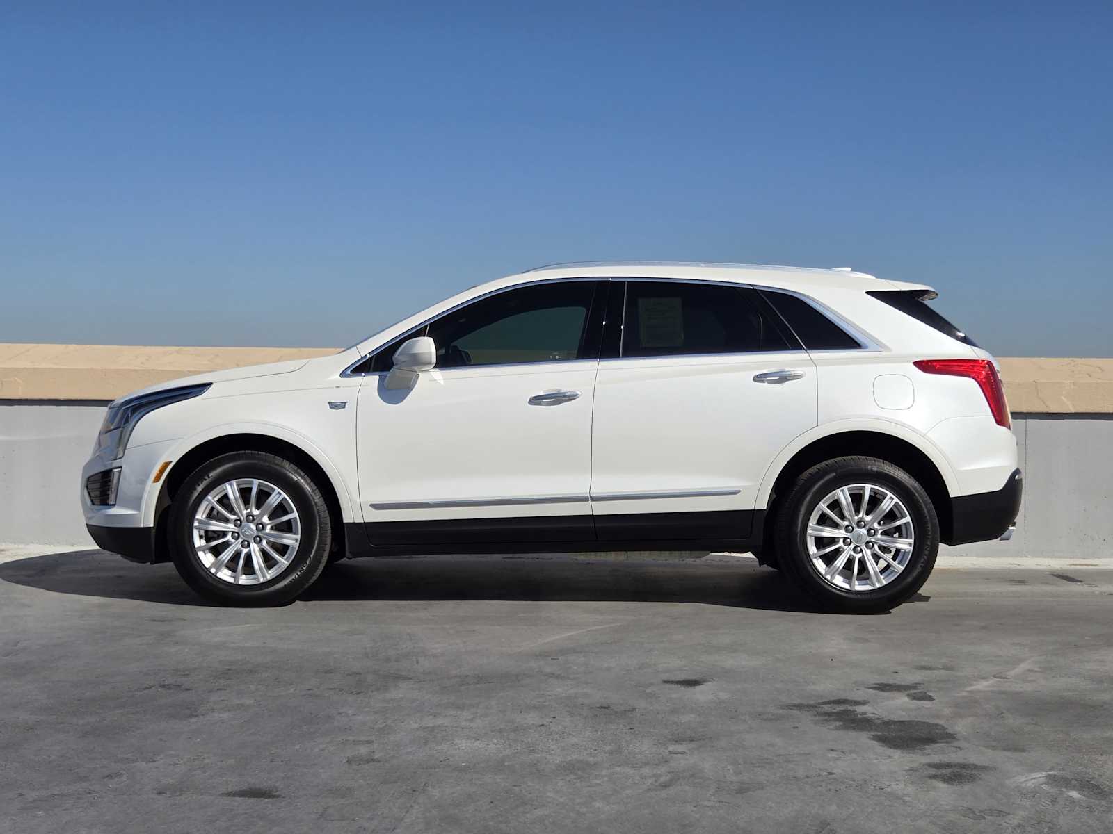 2018 Cadillac XT5 photo 3